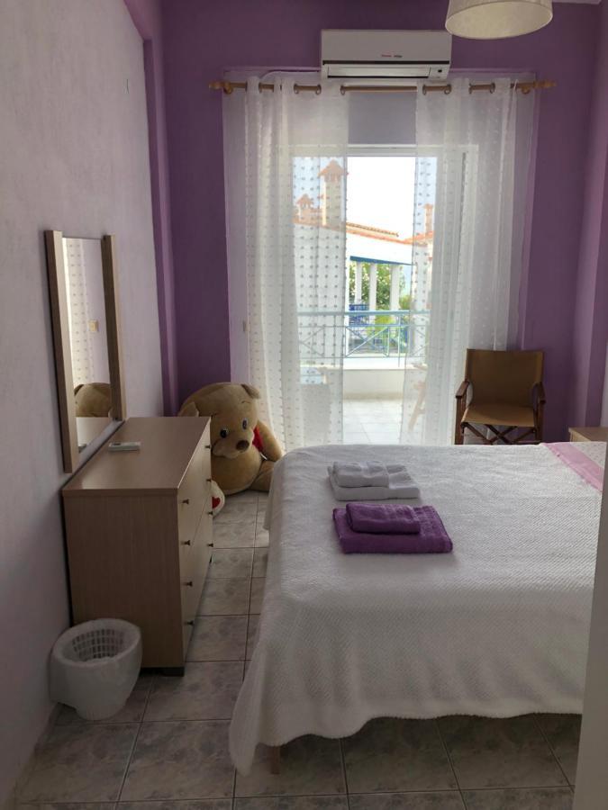Thomi'S House. Villa Gerakini Buitenkant foto